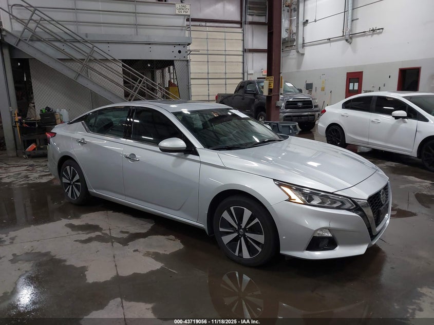 NISSAN ALTIMA SV INTELLIGENT AWD