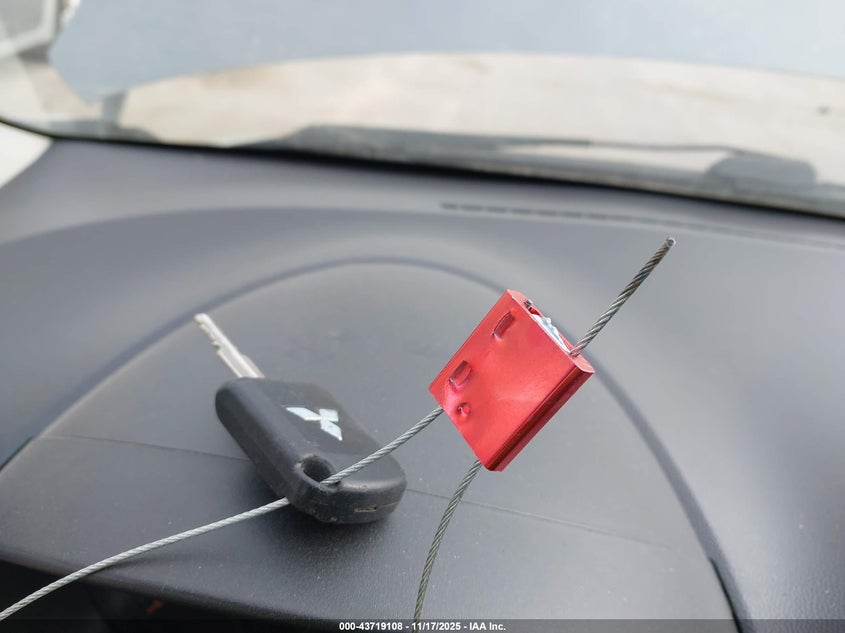 2018 Mitsubishi Mirage Es VIN: ML32F3FJ0JHF0319 Lot: 43719108