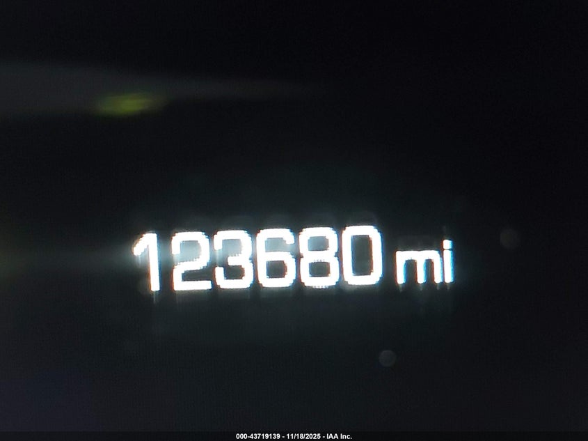 2018 Cadillac Xt5 Platinum VIN: 1GYKNGRSXJZ231972 Lot: 43719139