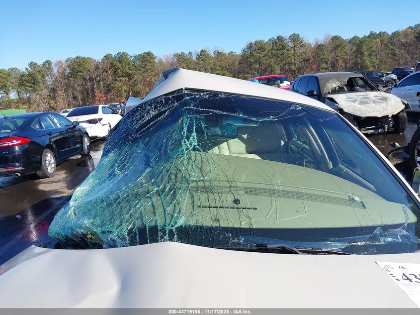 2006 Lincoln Town Car Signature VIN: 1LNHM81V66Y623547 Lot: 43719155