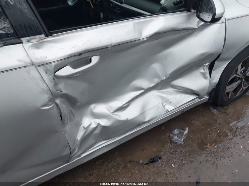 2020 Kia Forte Lxs VIN: 3KPF24AD4LE178650 Lot: 43719196