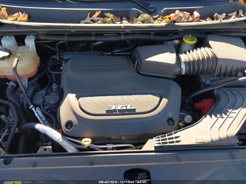 2017 Chrysler Pacifica Touring-L VIN: 2C4RC1BG2HR810004 Lot: 43719210