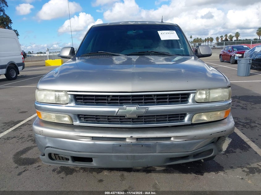 2002 Chevrolet Suburban 1500 Lt VIN: 1GNEC16T72J208353 Lot: 43719243