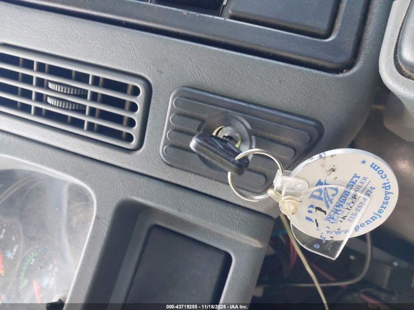 2003 International 4000 4200 VIN: 1HTMPAFM83H597260 Lot: 43719255