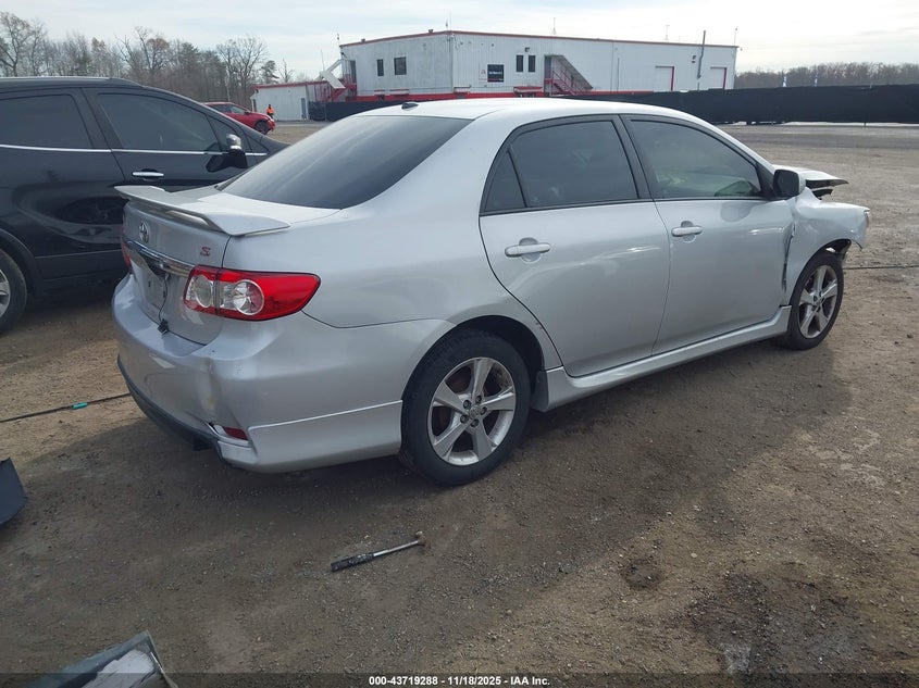 2T1BU4EE4BC736408 2011 TOYOTA COROLLA photo no. 4