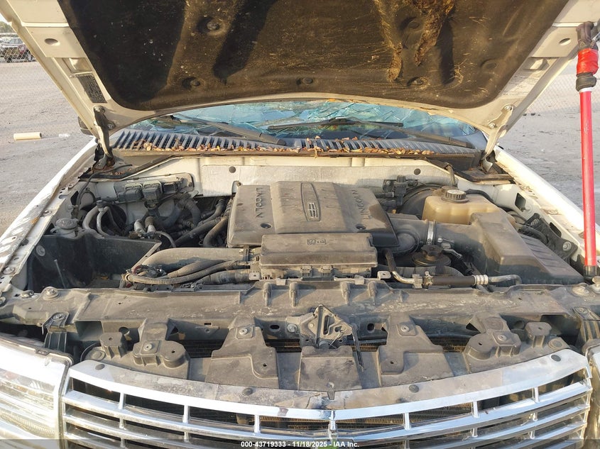 2008 Lincoln Navigator L VIN: 5LMFL27598LJ20199 Lot: 43719333