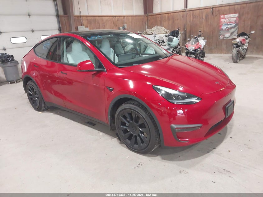 TESLA MODEL Y LONG RANGE DUAL MOTOR ALL-WHEEL DRIVE