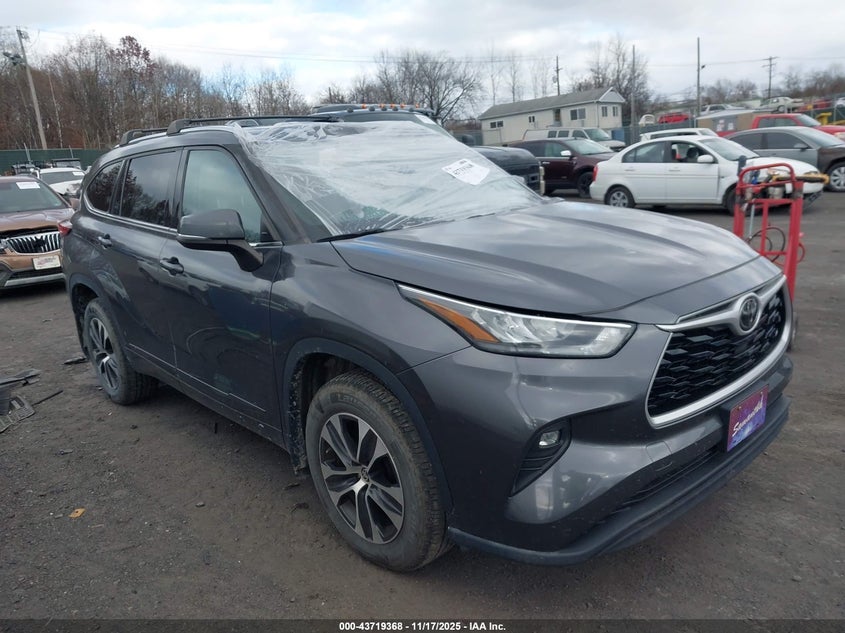 TOYOTA HIGHLANDER XLE