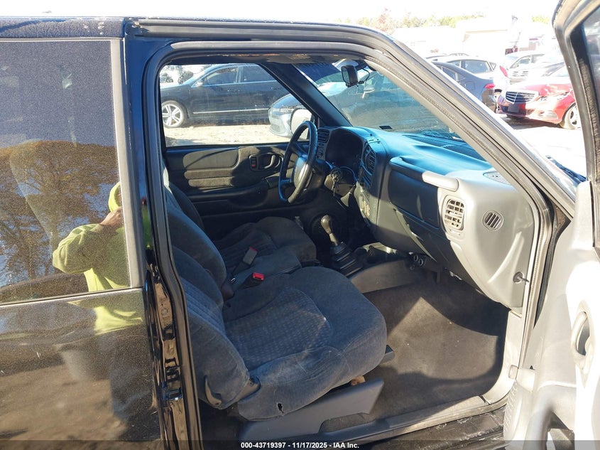 1GCCS1947X8177966 1999 CHEVROLET S-10 PICKUP photo no. 5