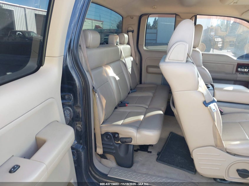 2005 Ford F-150 Fx4/Lariat/Xl/Xlt VIN: 1FTPX14535FA66570 Lot: 43719403