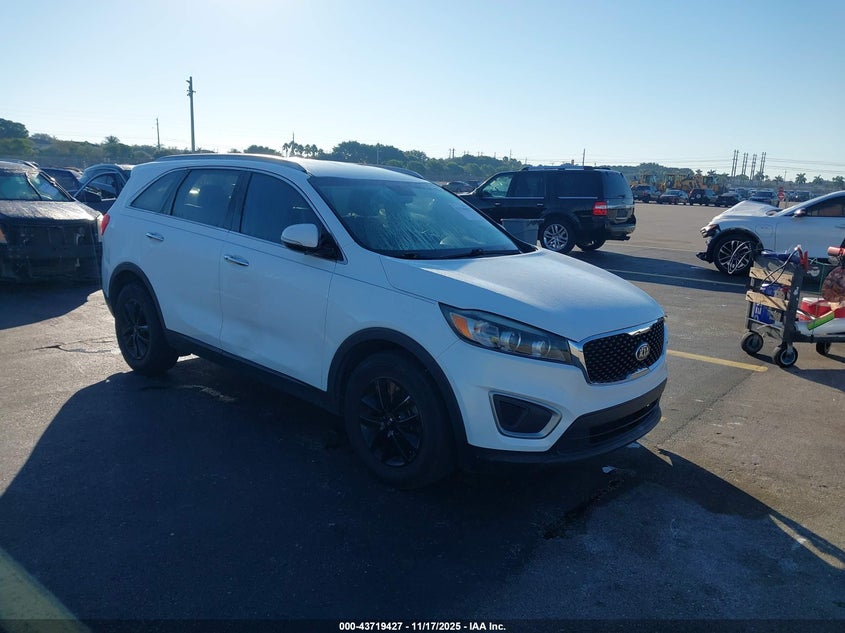 2017 KIA SORENTO 2.4L LX - 5XYPG4A32HG266927