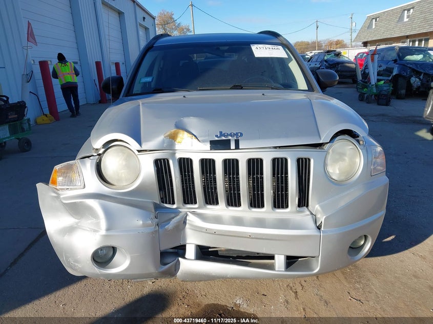 2007 Jeep Compass Limited VIN: 1J8FT57W67D117022 Lot: 43719460