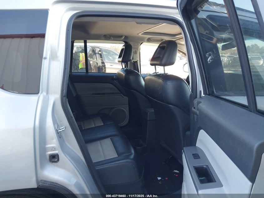 2007 Jeep Compass Limited VIN: 1J8FT57W67D117022 Lot: 43719460