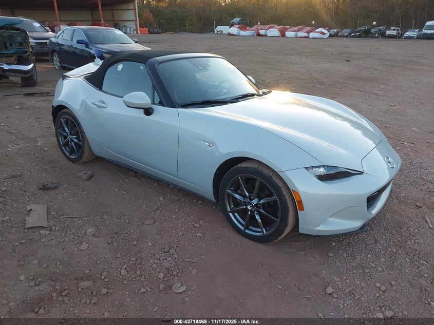 MAZDA MX-5 GRAND TOURING