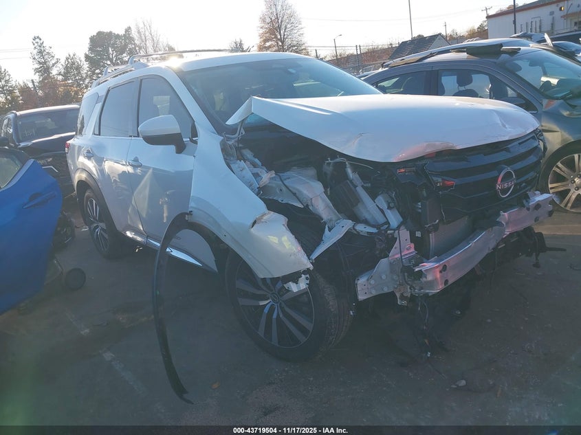 NISSAN PATHFINDER PLATINUM 4WD