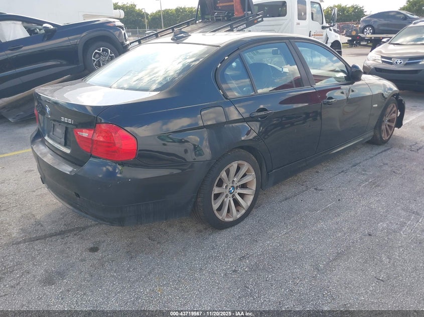 WBAPH7C55AA176218 2010 BMW 3ER photo no. 4