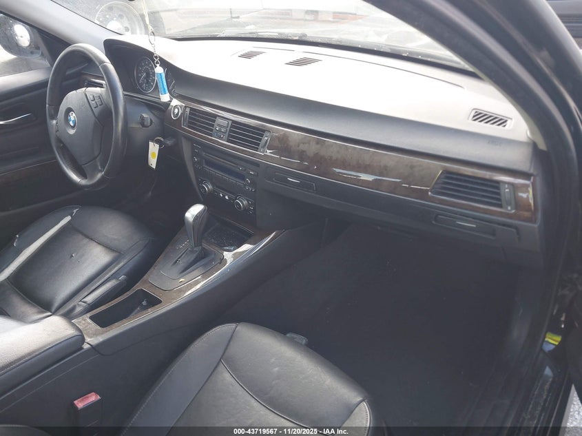 WBAPH7C55AA176218 2010 BMW 3ER photo no. 5