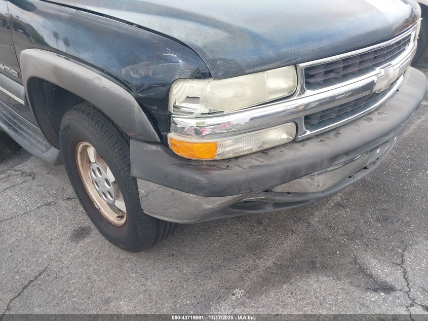 2003 Chevrolet Tahoe Ls VIN: 1GNEC13T23R195728 Lot: 43719591