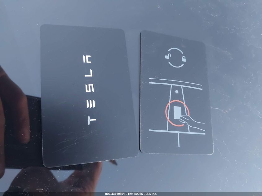 2024 Tesla Model S - 5YJSA1E53RF542952