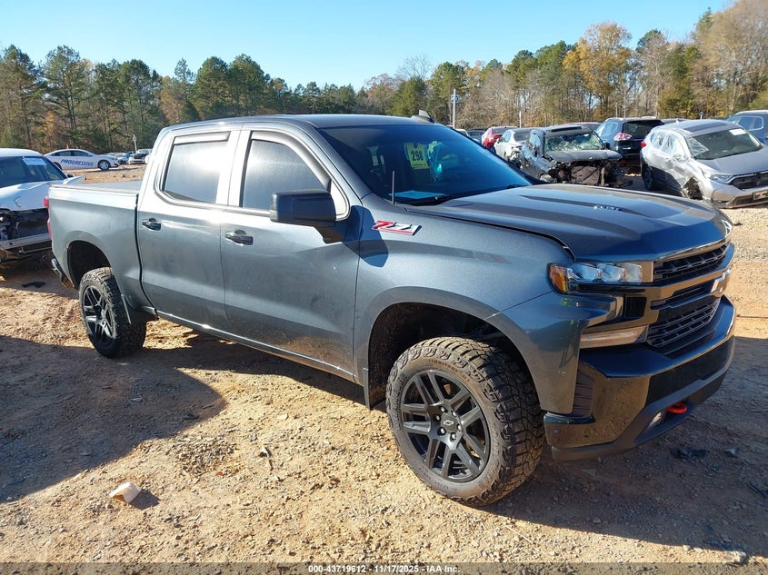 CHEVROLET SILVERADO 1500 4WD SHORT BED LT TRAIL BOSS