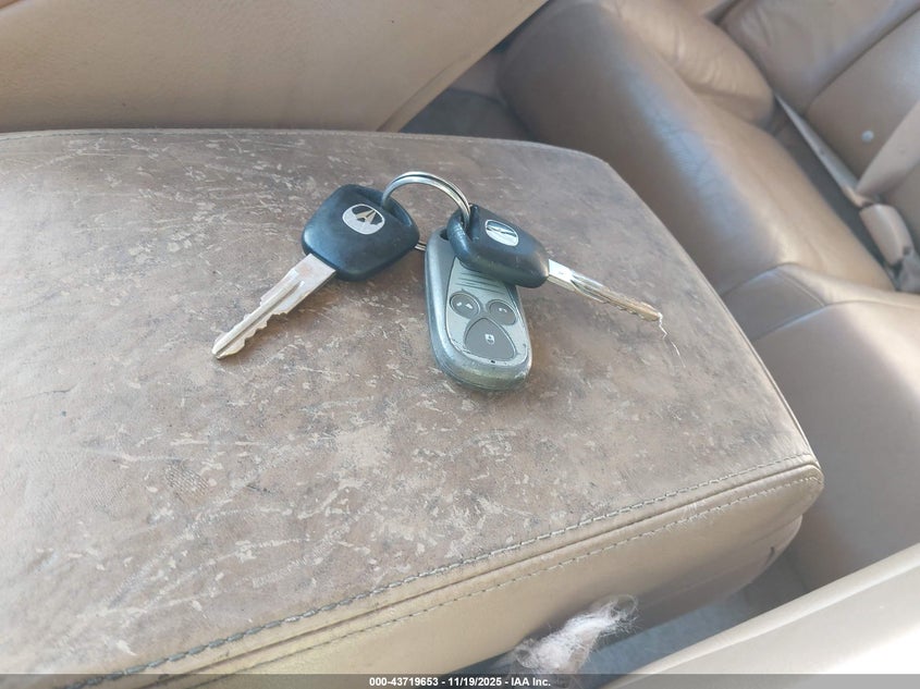 2005 Acura Tl VIN: 19UUA66225A008582 Lot: 43719653