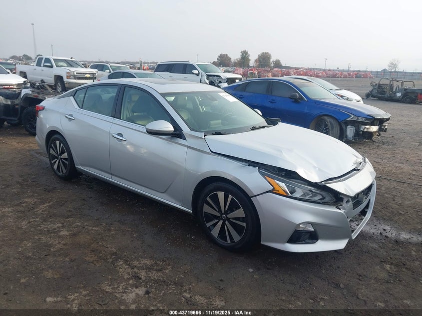 NISSAN ALTIMA SL FWD