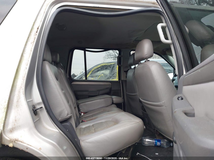 2004 Ford Explorer Nbx/Xlt VIN: 1FMDU73W64UC11633 Lot: 43719690