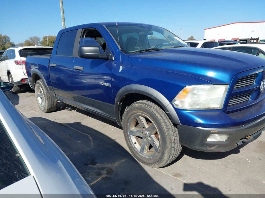 DODGE RAM 1500 SLT/SPORT/TRX