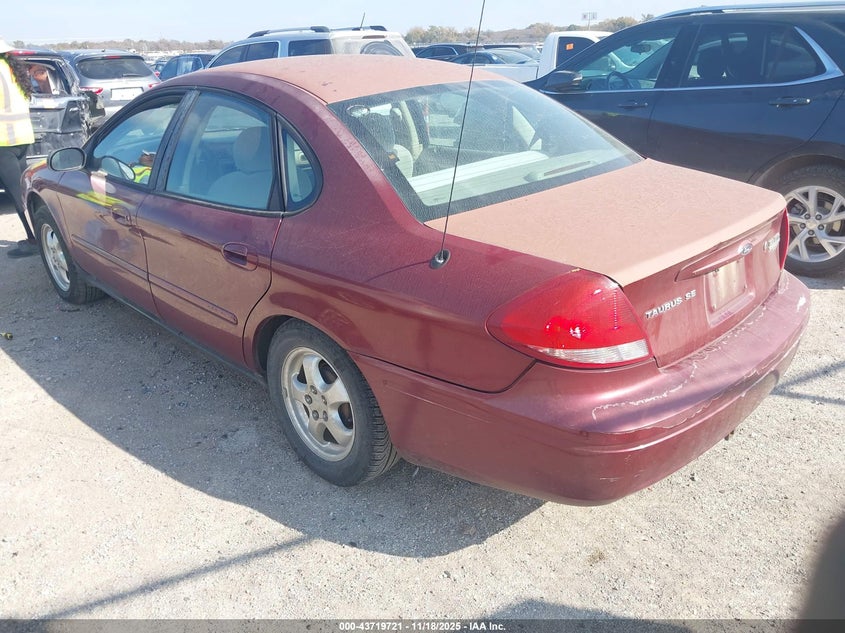 2005 FORD TAURUS auction photo 3