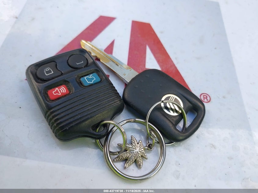 2009 Mercury Grand Marquis Ls (Fleet Only) VIN: 2MEHM75V19X621085 Lot: 43719738