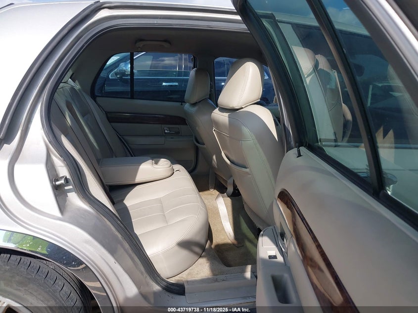 2009 Mercury Grand Marquis Ls (Fleet Only) VIN: 2MEHM75V19X621085 Lot: 43719738