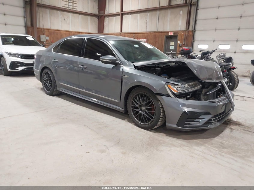 VOLKSWAGEN PASSAT 1.8T R-LINE