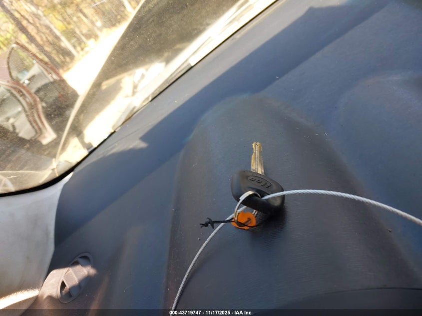 2006 Scion Tc VIN: JTKDE177460123801 Lot: 43719747