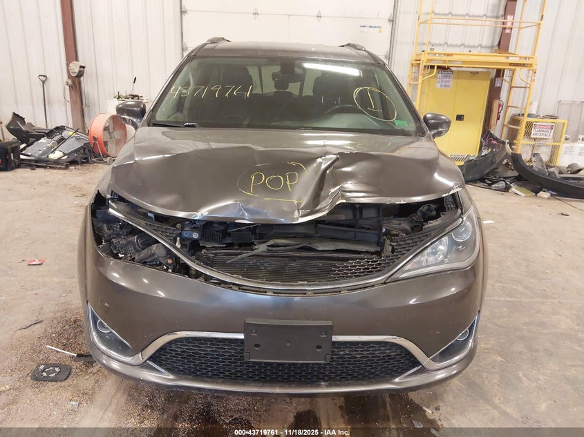 2017 Chrysler Pacifica Touring-L Plus VIN: 2C4RC1EG0HR738960 Lot: 43719761