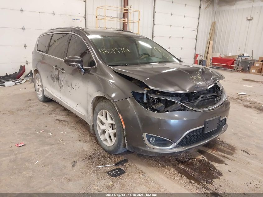 CHRYSLER PACIFICA TOURING-L PLUS