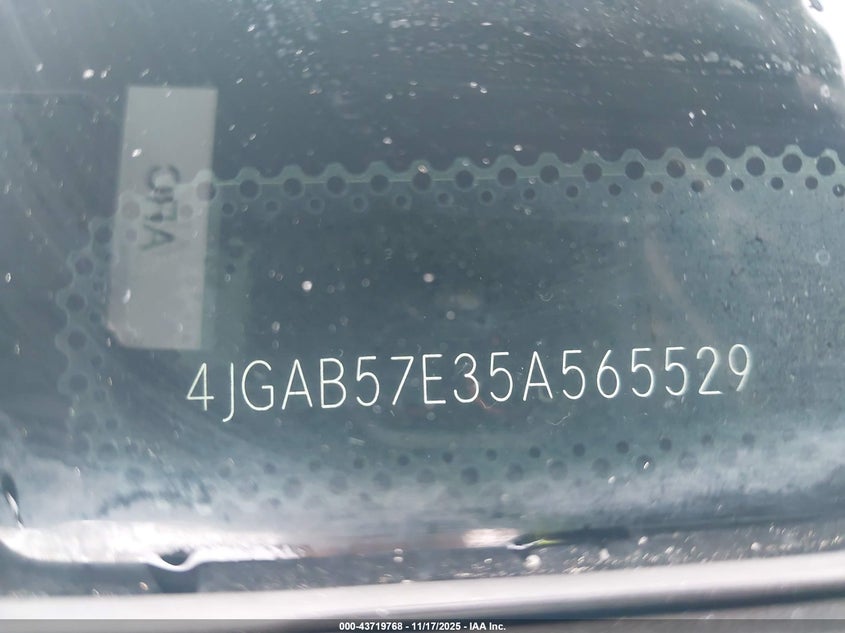 2005 Mercedes-Benz Ml 350 4Matic VIN: 4JGAB57E35A565529 Lot: 43719768