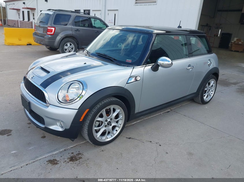 WMWMF73557TT81074 2007 MINI COOPER photo no. 2