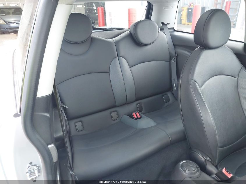 2007 Mini Cooper S VIN: WMWMF73557TT81074 Lot: 43719777