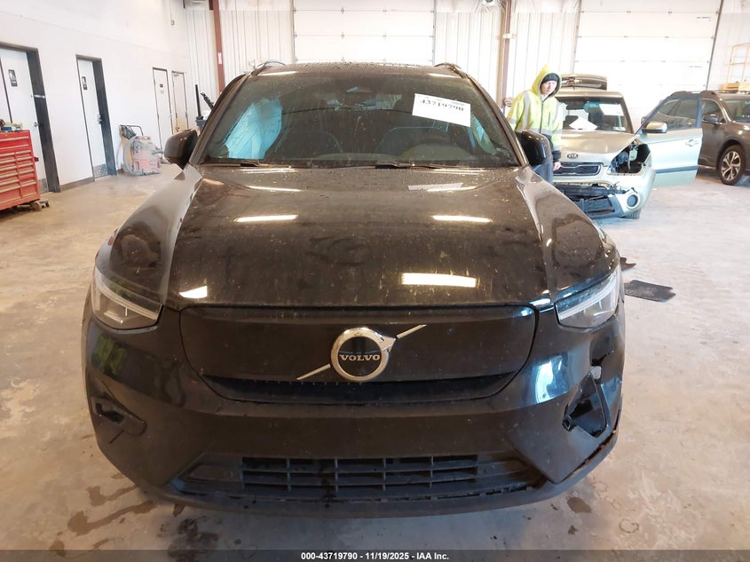 2023 Volvo Xc40 Recharge Pure Electric Twin Plus VIN: YV4ED3UL0P2059738 Lot: 43719790