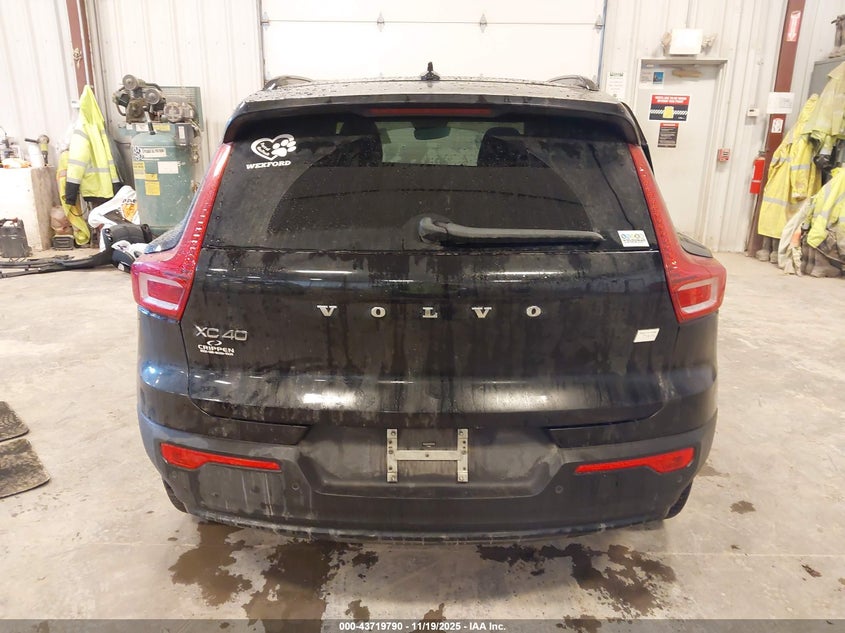 2023 Volvo Xc40 Recharge Pure Electric Twin Plus VIN: YV4ED3UL0P2059738 Lot: 43719790