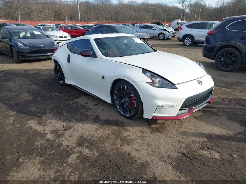 2015 Nissan 370Z Nismo Tech