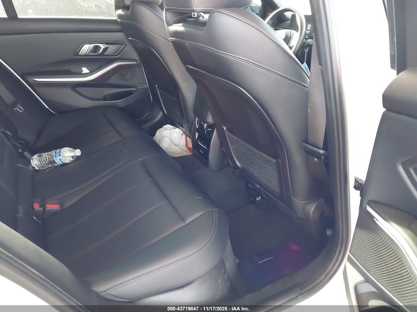 VIN 3MW69FF0XP8D09451 2023 BMW 330I