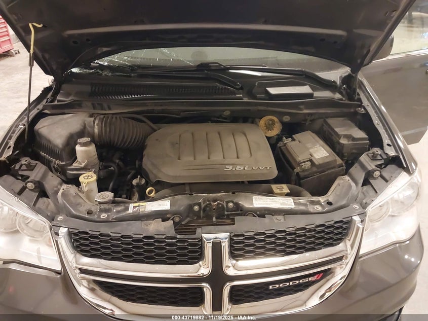 2018 Dodge Grand Caravan Sxt VIN: 2C4RDGCG9JR209211 Lot: 43719882