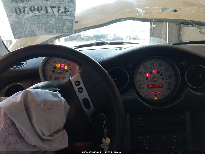 2003 Mini Cooper VIN: WMWRC33493TE15349 Lot: 43719930