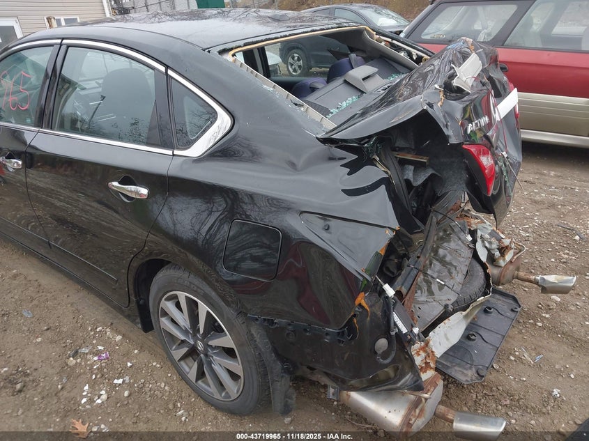 2017 NISSAN ALTIMA auction photo 6
