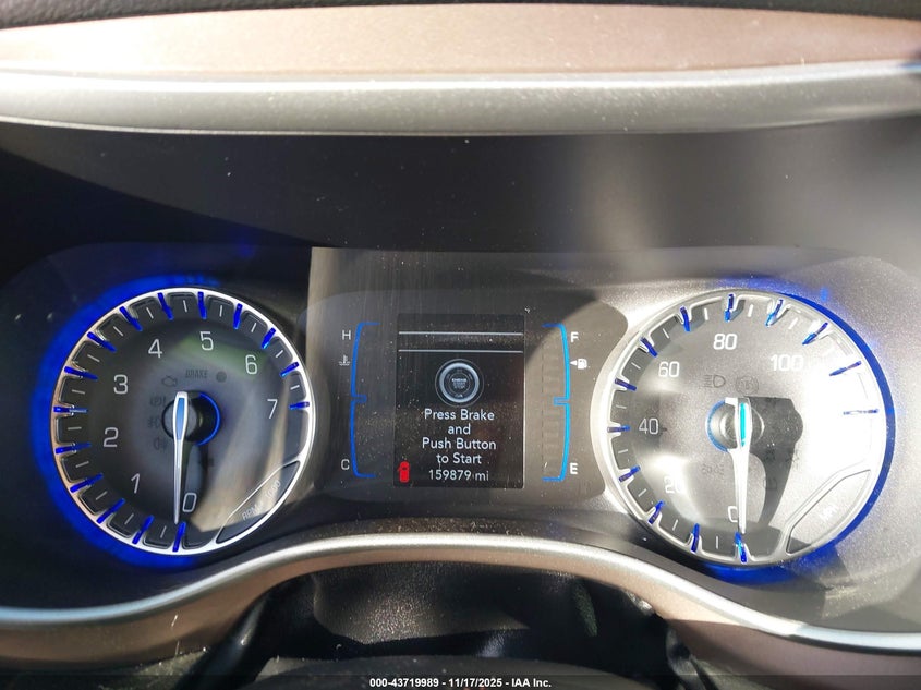 2019 Chrysler Pacifica Touring L VIN: 2C4RC1BG0KR575352 Lot: 43719989