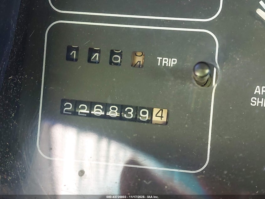 1995 Buick Roadmaster Limited VIN: 1G4BT52P3SR409241 Lot: 43720003