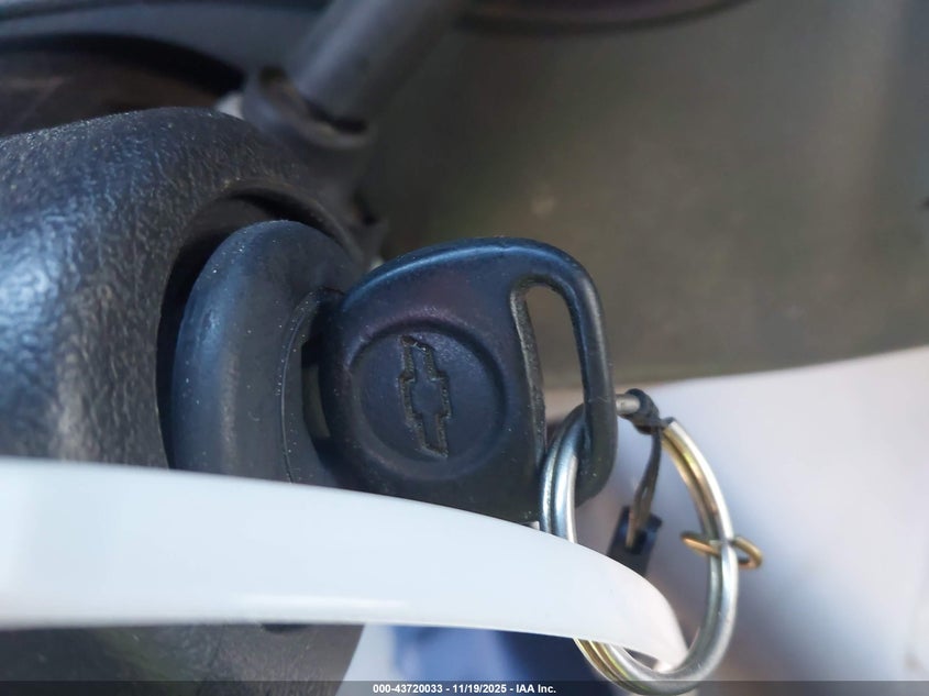 2004 Chevrolet Suburban 1500 Lt VIN: 1GNFK16T34J208330 Lot: 43720033