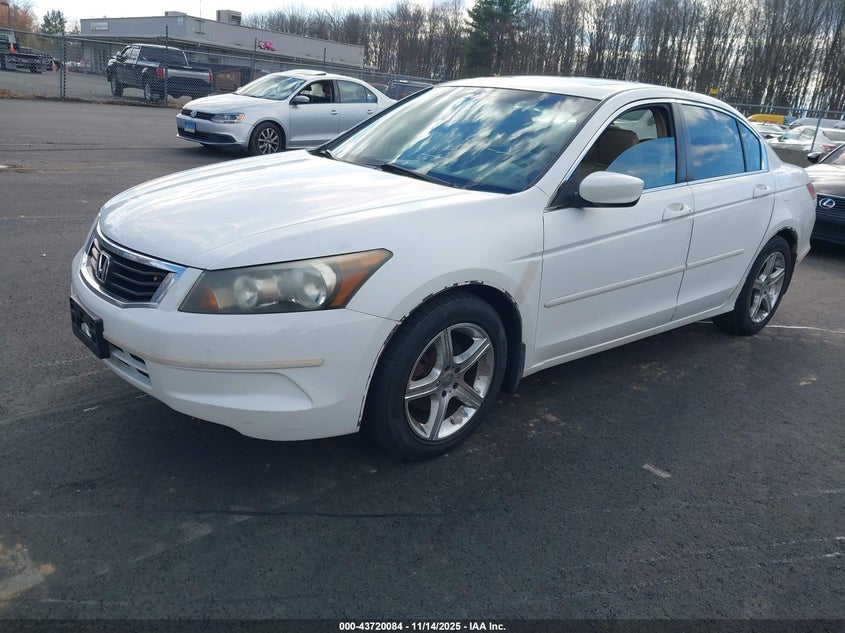 1HGCP26898A015198 2008 HONDA ACCORD photo no. 2