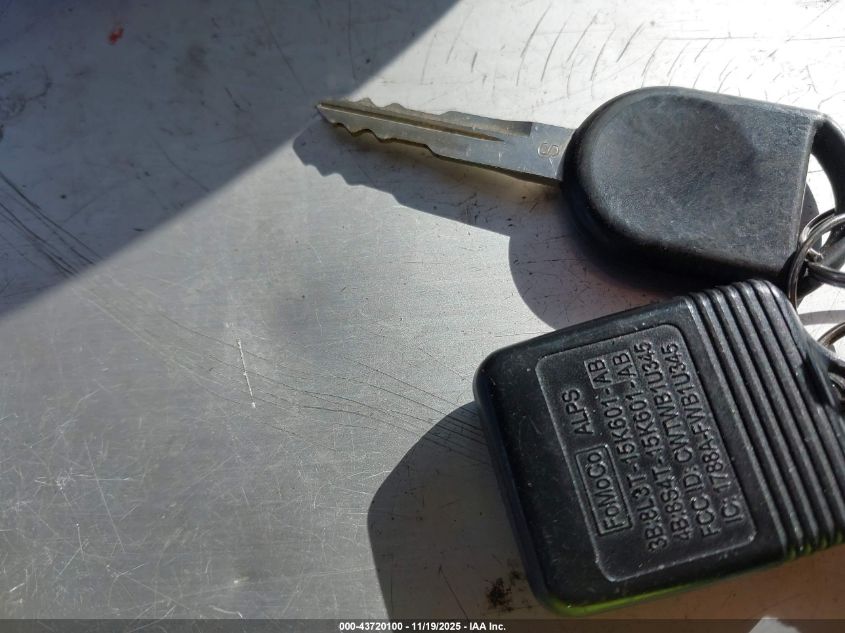 2009 Ford Explorer Xlt VIN: 1FMEU63E29UA28212 Lot: 43720100